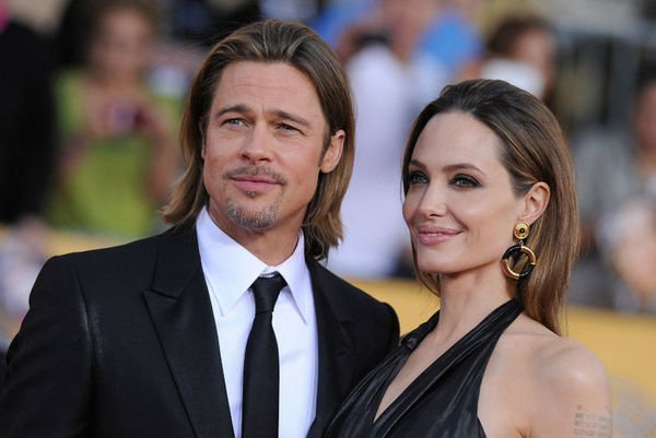 Анджелина Джоли и Брэд Питт видятся в тайной квартире