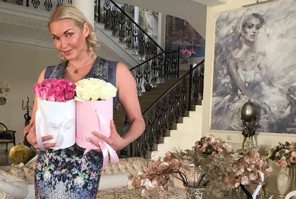 Анастасия Волочкова пригласила на день рождения дочери бывшего мужа