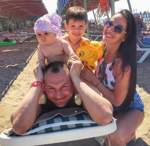 Супруга Степана Меньщикова благодарна ему за заботу о ее сыне