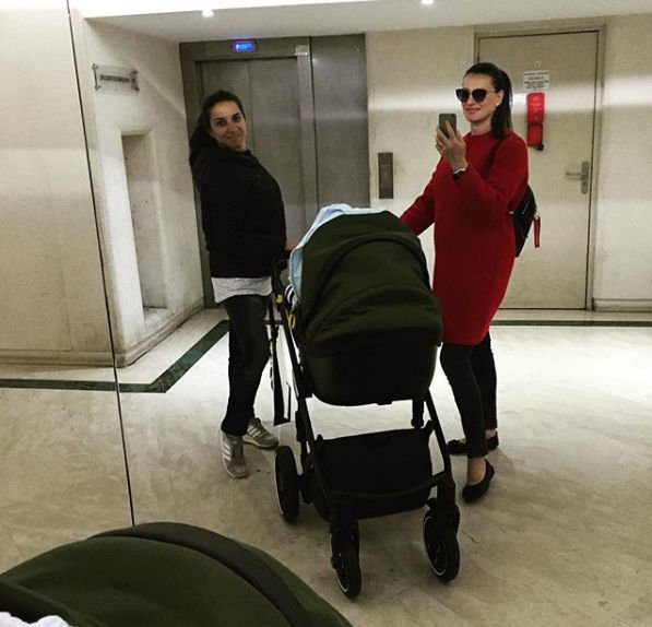 Елена Исинбаева заявила, что не может уследить за двумя детьми