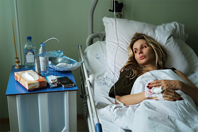 Светлана Лобода впервые обратилась к поклонникам после операции и показала фото из больницы