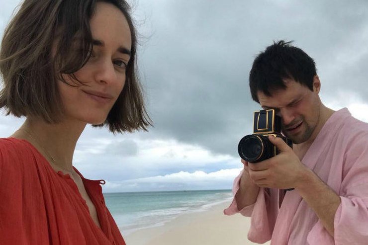 Данила Козловский показал совместные фото с Ольгой Зуевой из отпуска