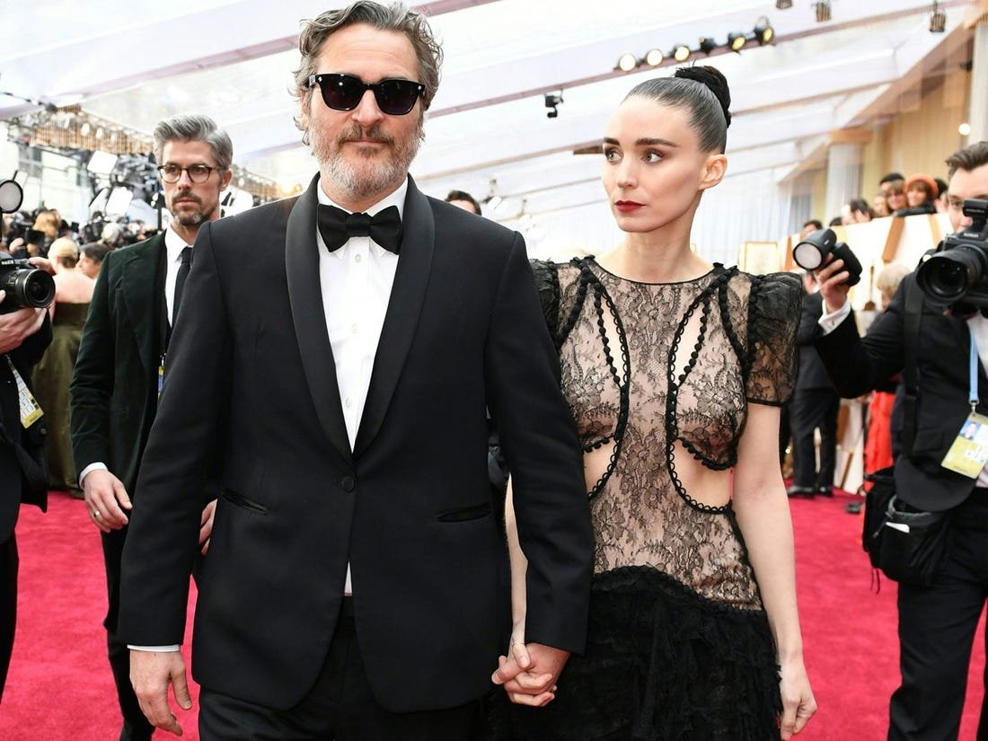«Оскар-2020»: Хоакин Феникс и Руни Мара на красной дорожке