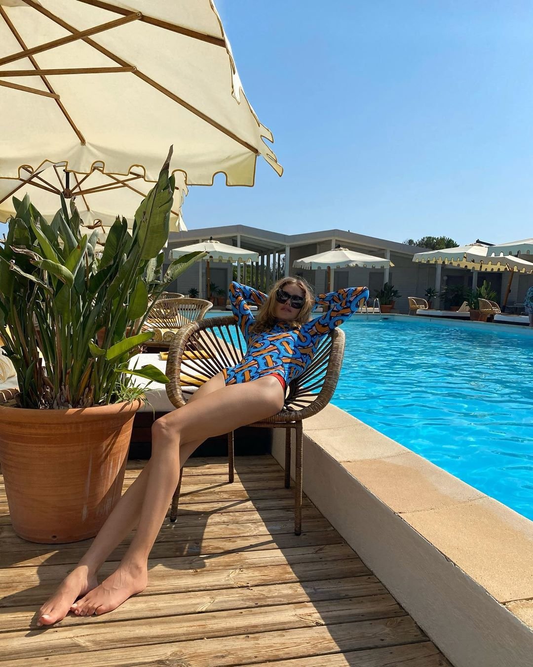 Наталья Водянова отдохнула в одном из роскошных отелей Франции