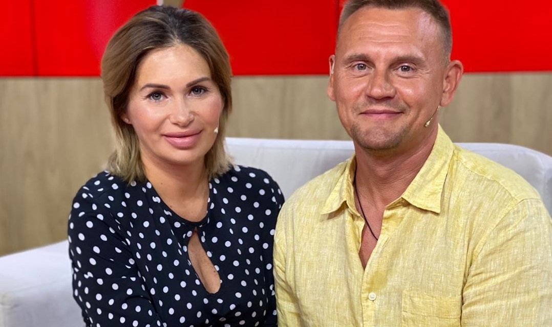 42-летняя жена Степана Меньщикова пожаловалась на боль на 39-ой неделе беременности