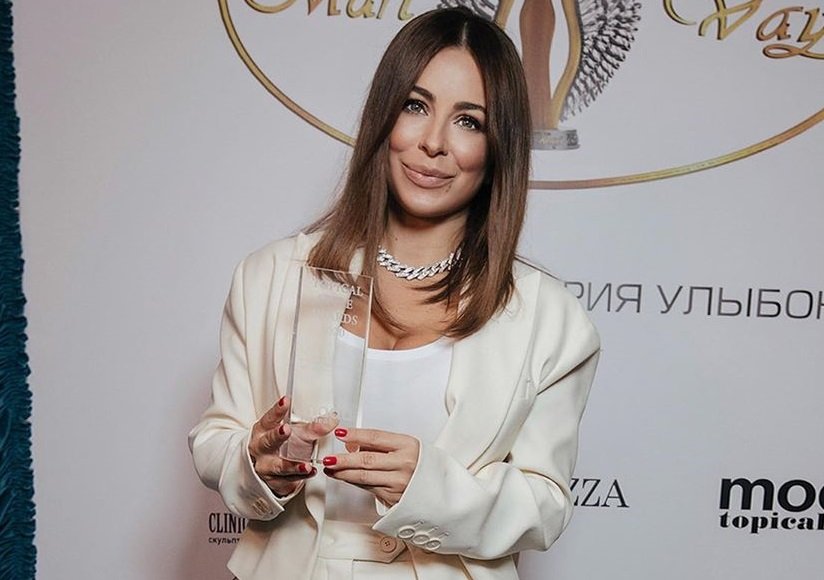 Ани Лорак получила титул "Самая стильная певица года"