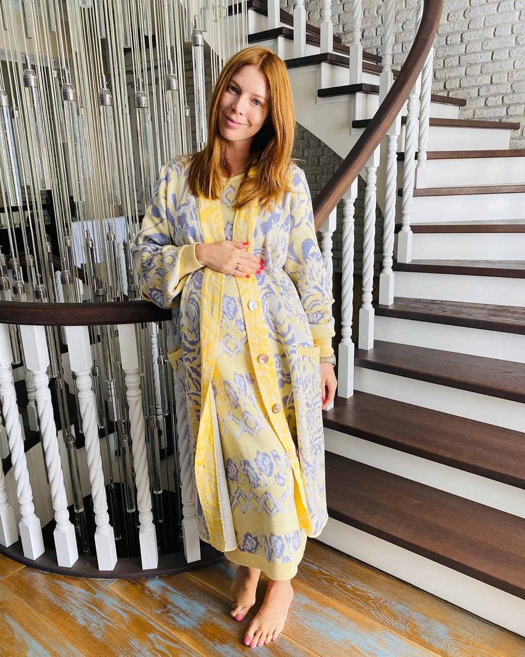 Наталья Подольская показала стильный "беременный" наряд для дома