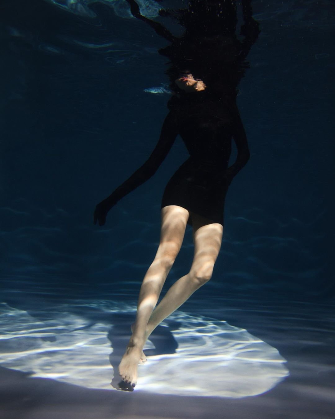 Анастасия Решетова представила фантастическую фотосессию под водой