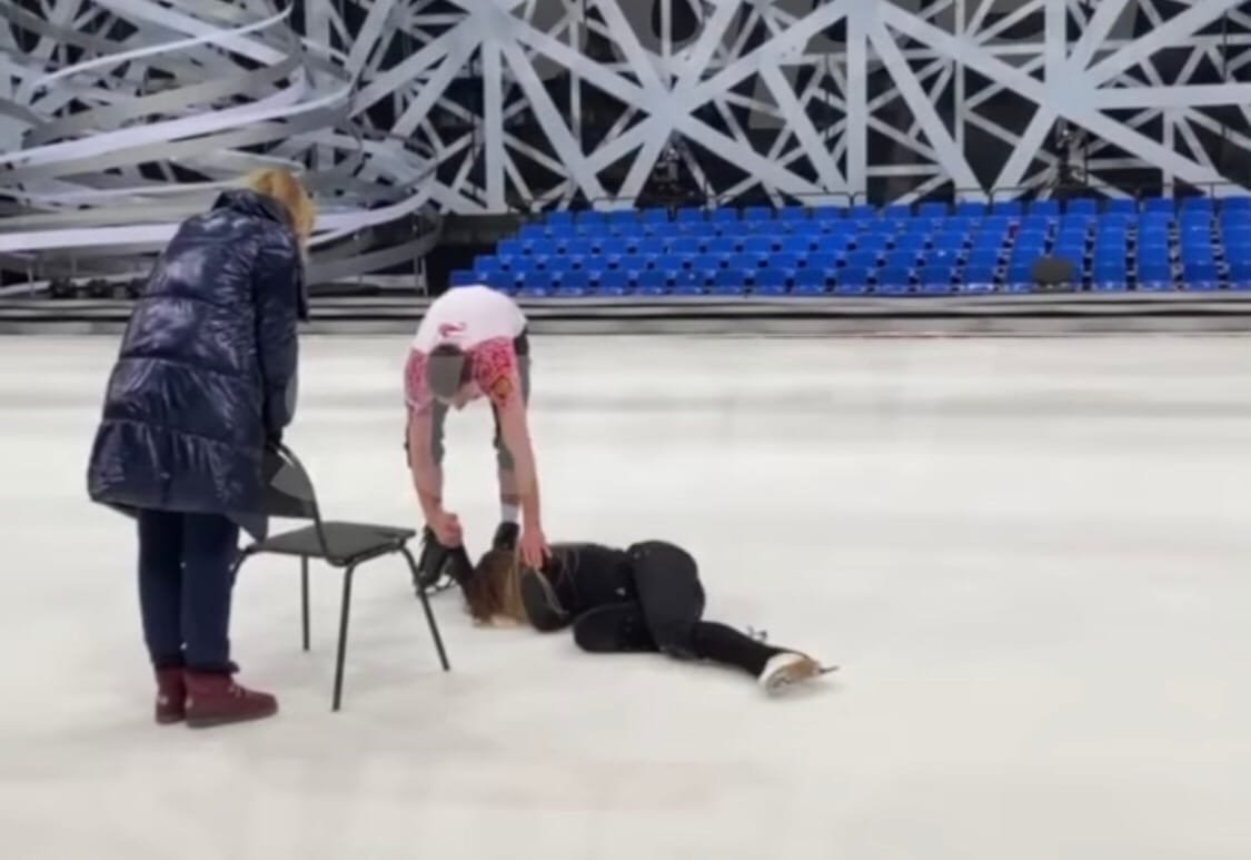 Ольга Бузова получила травму во время тренировки
