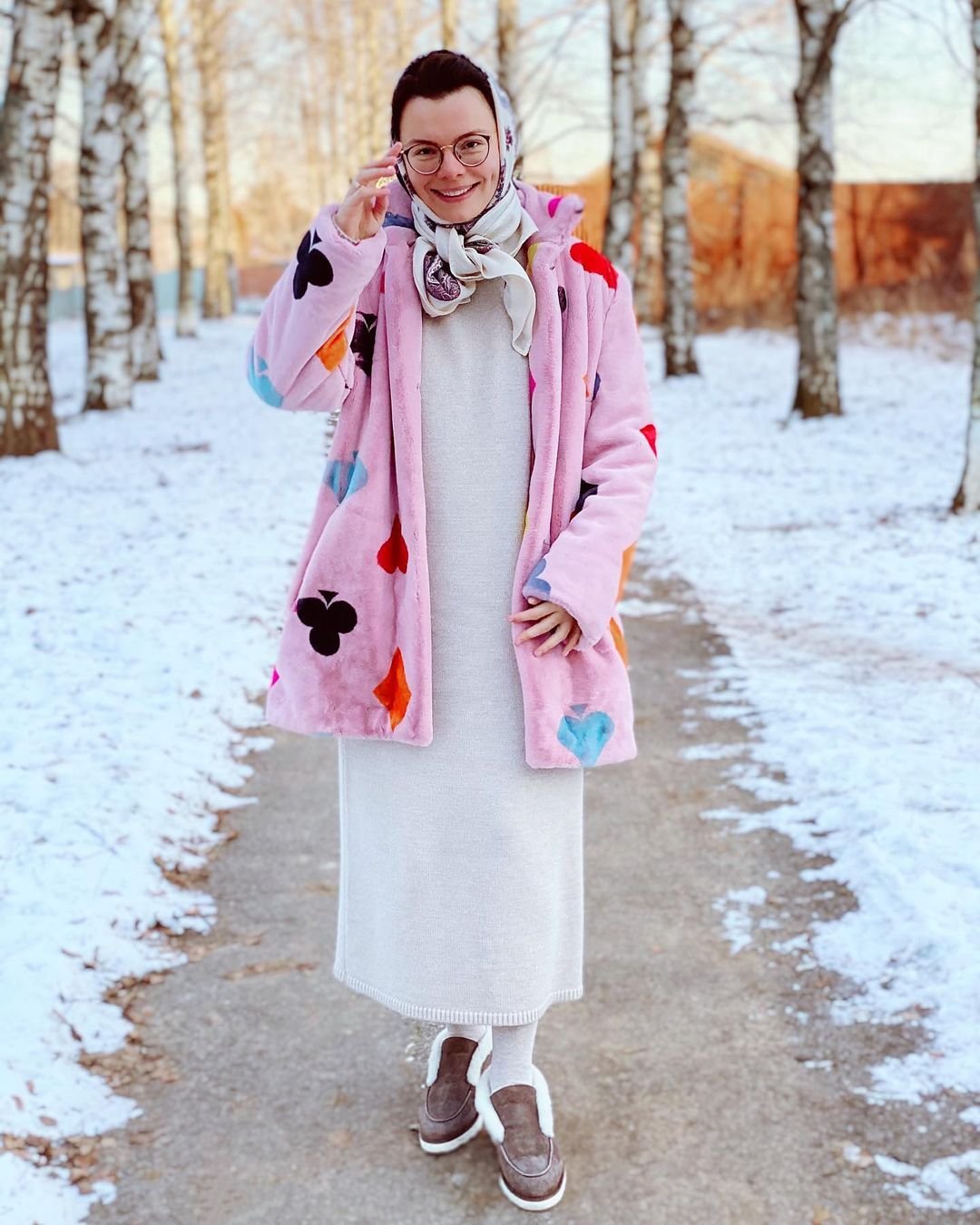 Татьяна Брухунова порадовала поклонников розовой шубкой