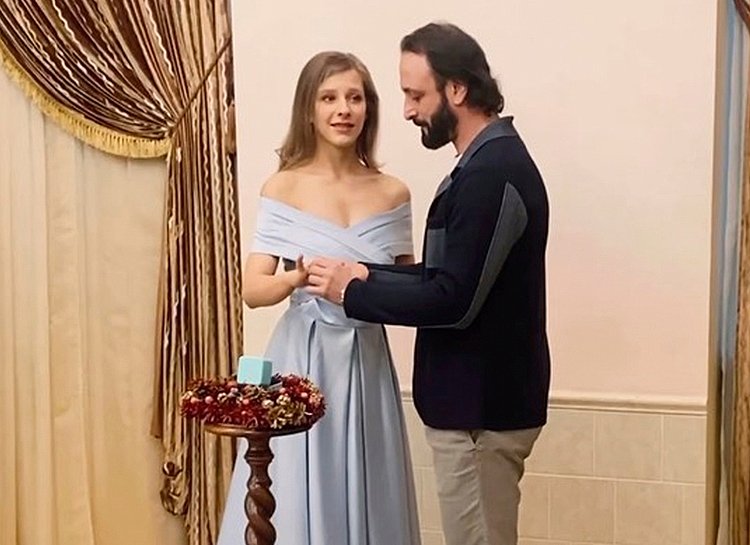 Илья Авербух высказался о своей свадьбе с Лизой Арзамасовой