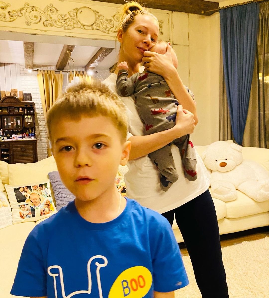 Наталья Подольская показала поразительное сходство с сыном Артёмом