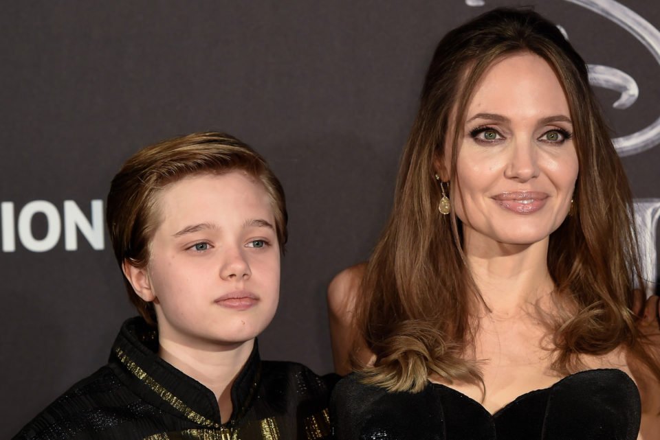 Дочь Брэда Питта и Анджелины Джоли убрала фамилию отца в соцсетях