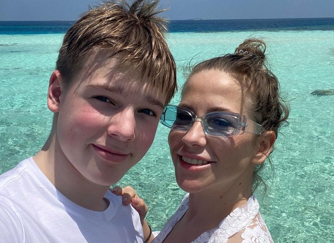 Юлия Барановская улетела в отпуск на Мальдивы с детьми