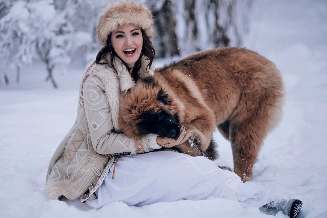 Анастасия Макеева показала архивный снимок с конкурса красоты