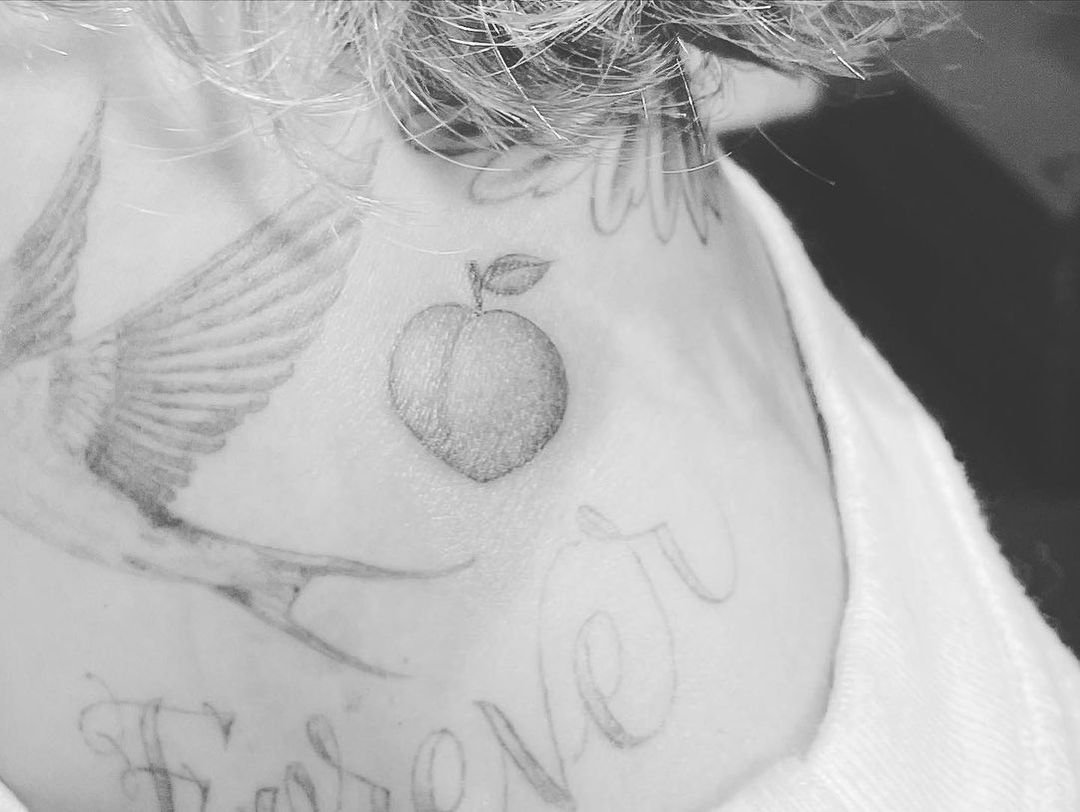 Джастин Бибер сделал татуировку в честь нового сингла