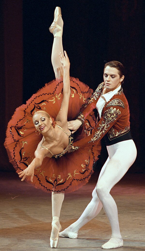 Анастасия Волочкова призналась, что руководство Большого театра заставляло балерин заниматься проституцией 