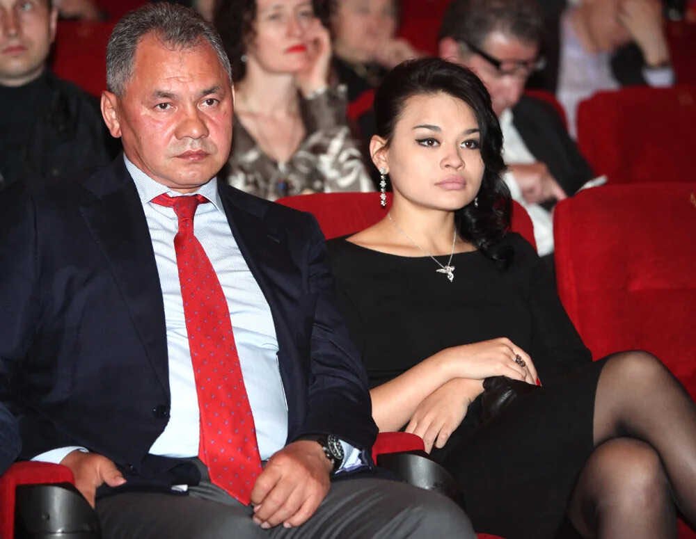 За кого выходит замуж младшая дочь Сергея Шойгу?