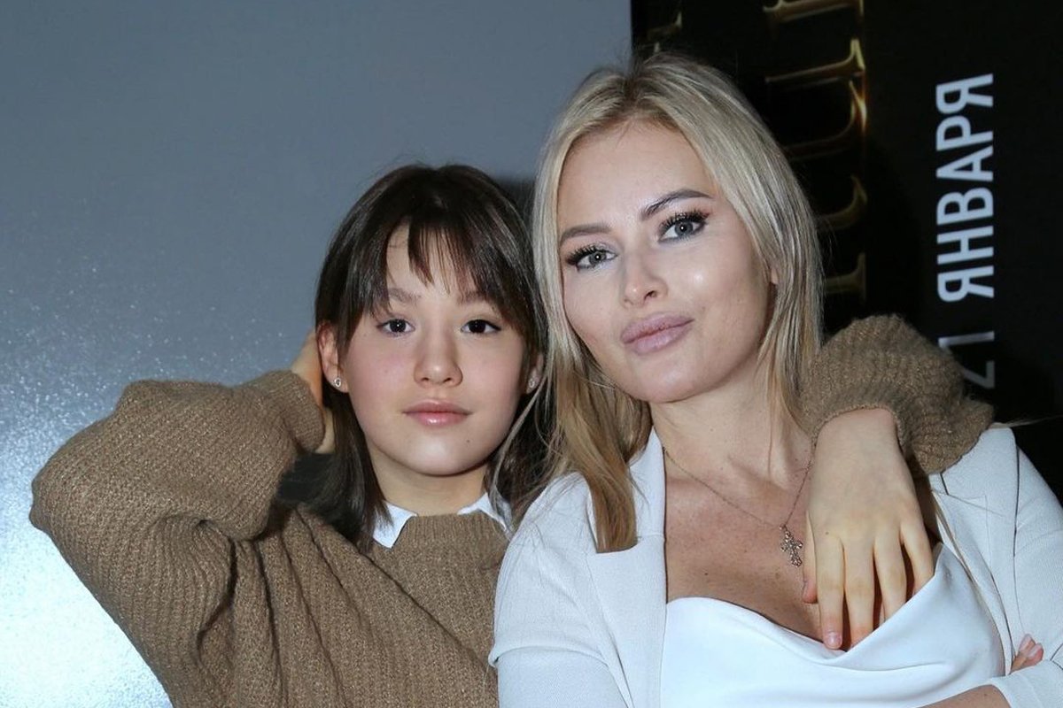 "Ему за нее стыдно": Дана Борисова пожаловалась на отца своей дочери