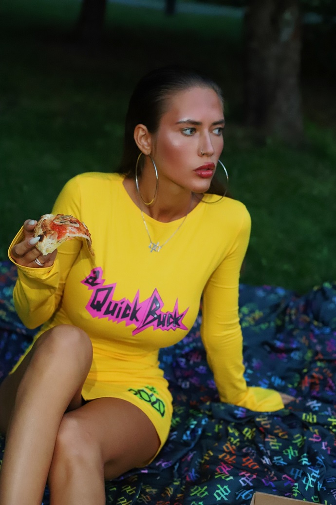 Анастасия Аникина: «Одежда a quick buck станет такой же популярной, как и мои купальники» 
