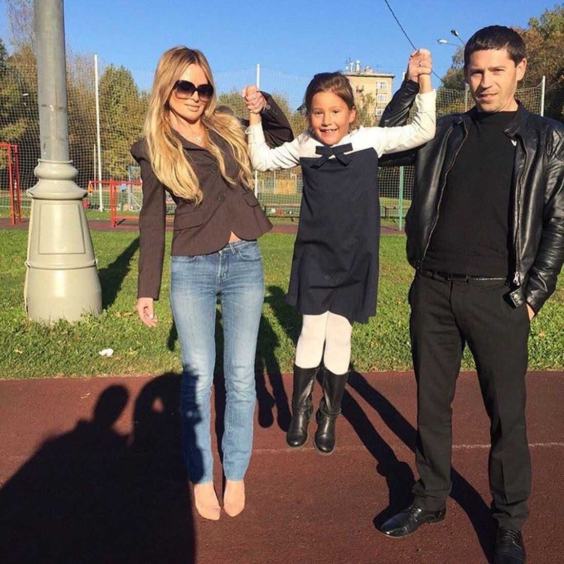 "Держится за юбку мамы": Дана Борисова высказалась об отце своей дочери