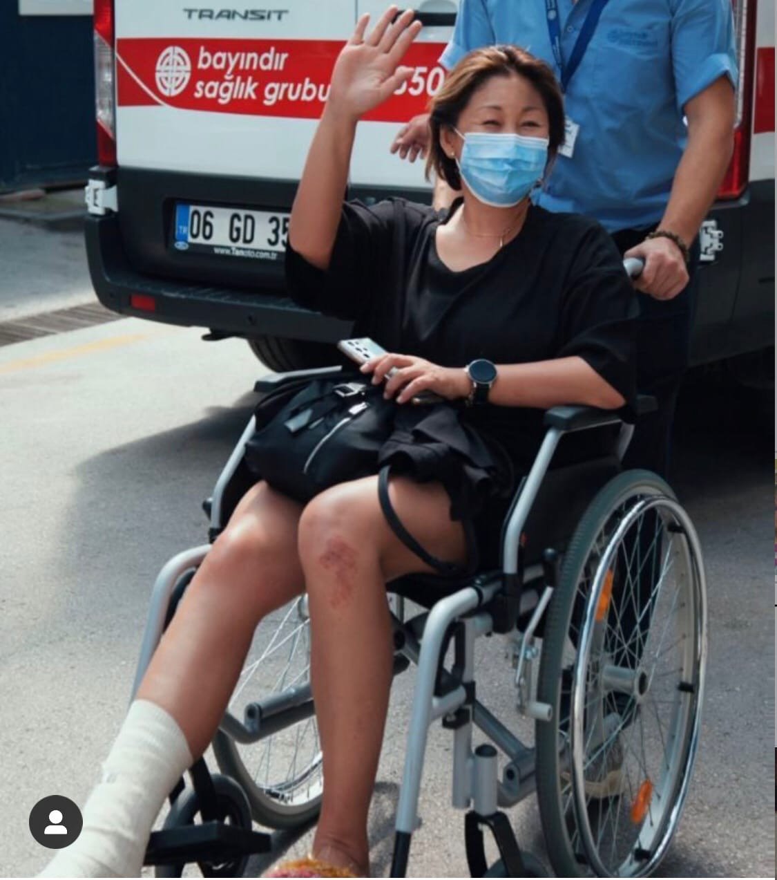 Анита Цой оказалась в инвалидном кресле