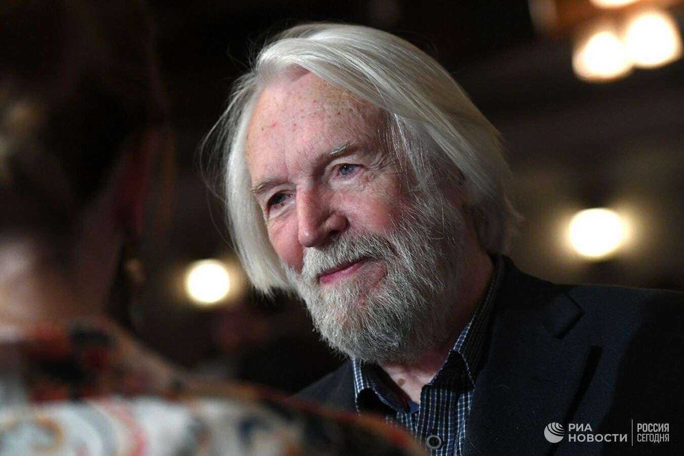 88-летний Станислав Любшин доставлен в госпиталь в тяжёлом состоянии