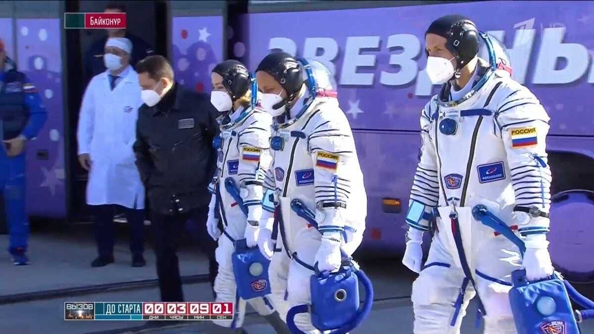 Юлия Пересильд и Клим Шипенко отправились в космос