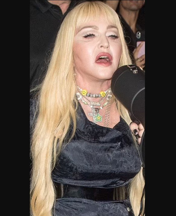 Как выглядит Мадонна без фотошопа