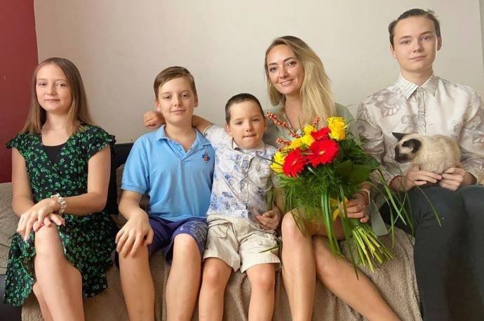 Дочь Романа Малькова передумала подавать в суд на Анастасию Макееву