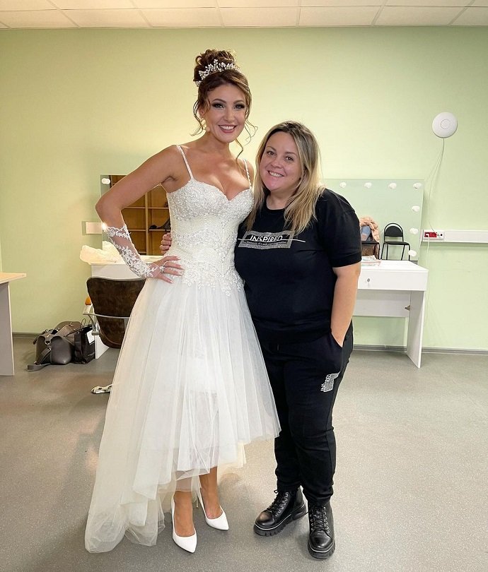 Анастасия Макеева опубликовала снимок в свадебном платье