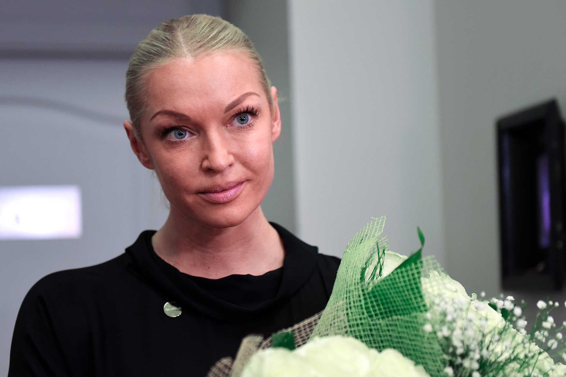 Анастасия Волочкова хочет подать в суд на создателей шоу «Бар в большом городе» 