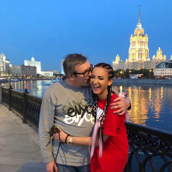 Ольга Бузова сообщила, что у её отца появилась новая семья
