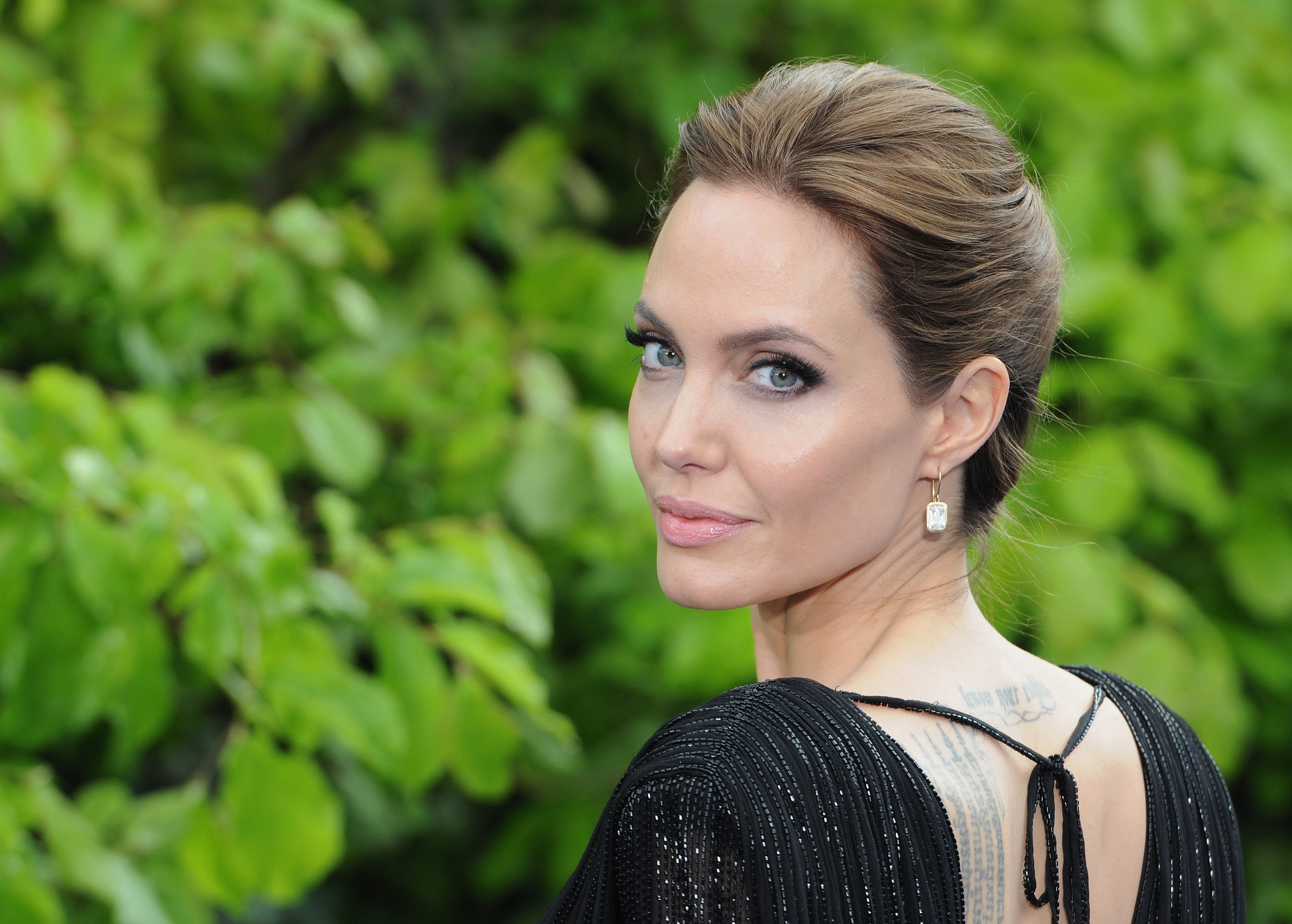 Как выглядит фото Анджелины Джоли без фильтров