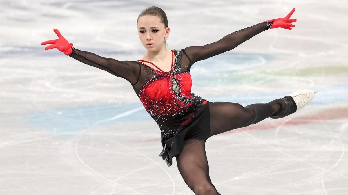 Камила Валиева впервые вышла на связь с подписчиками после случившегося на Олимпиаде