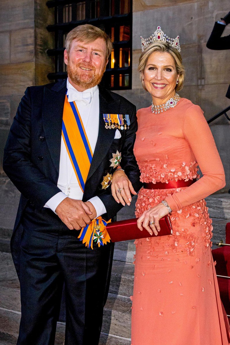 Королева Ма́ксима вся в рубинах блистала на дипломатическом ужине в Амстердаме
