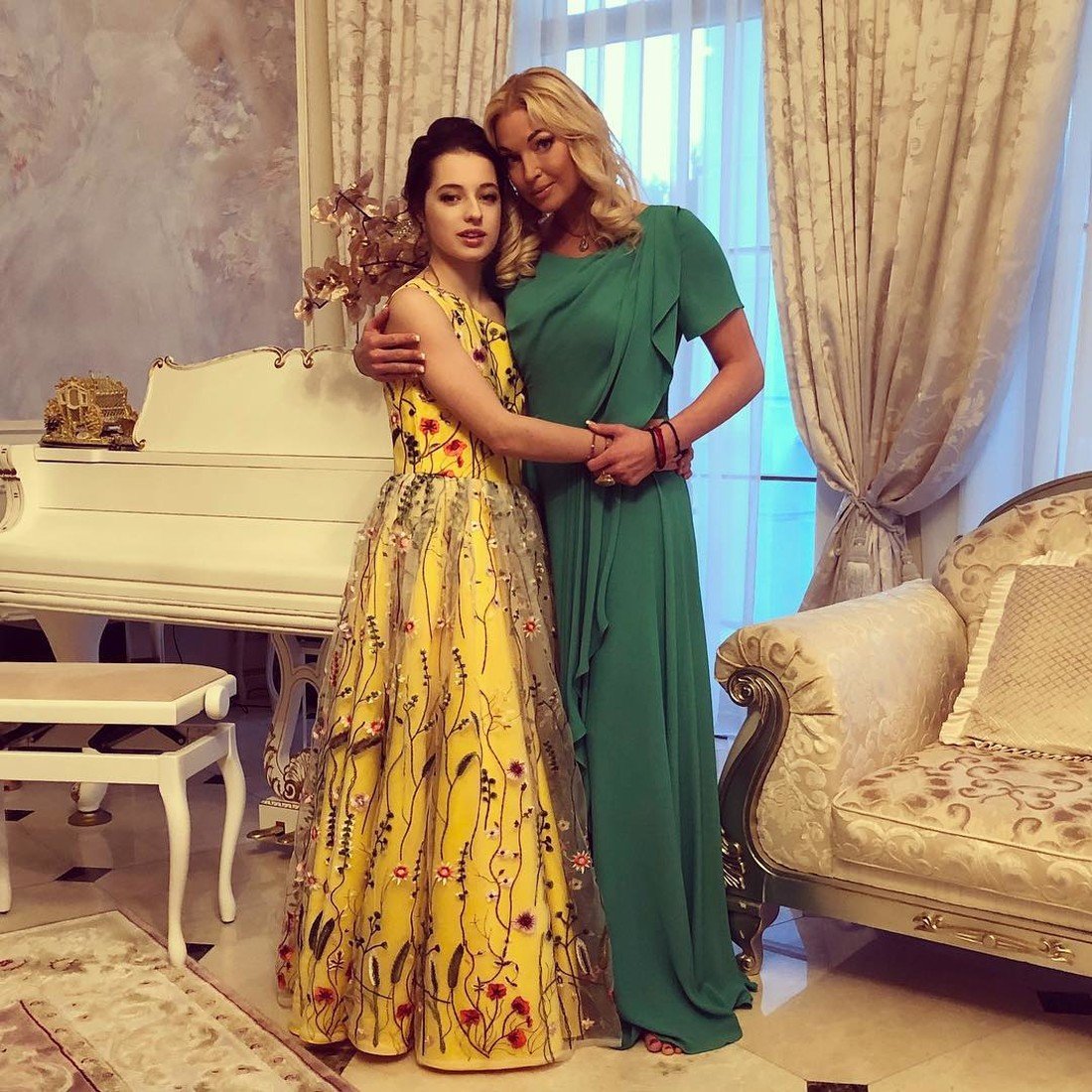 Анастасия Волочкова встретилась со своей дочерью