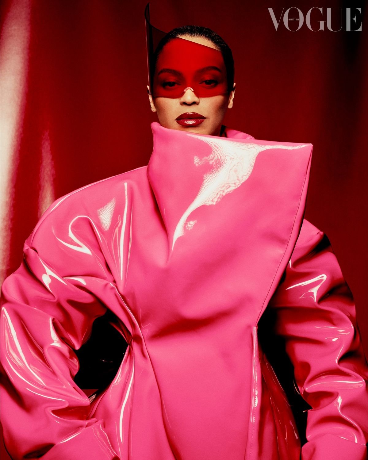 Популярная певица Бейонсе предстала в необычных для себя образах в журнале Vogue