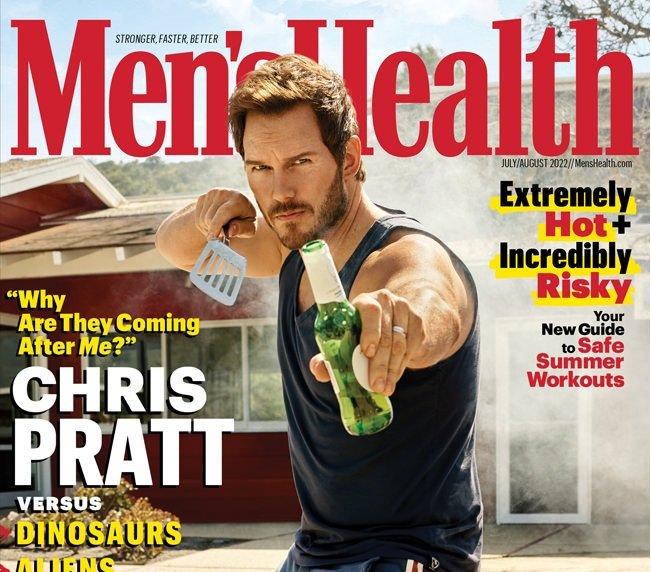 Крисс Пратт "отдыхает на даче" для журнала Men's Health