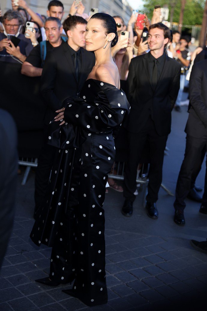 Белла Хадид посетила мероприятие Balenciaga во время недели высокой моды в Париже