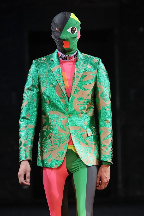 Walter Van Beirendonck пригласил всех в театр на показе свой новой коллекции