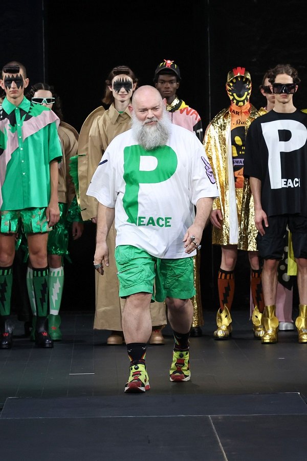 Walter Van Beirendonck пригласил всех в театр на показе свой новой коллекции