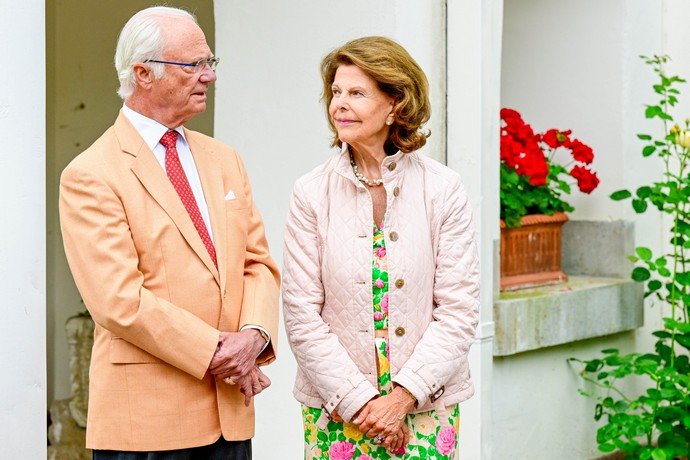 Королевская семья Швеции пестрела, словно цветочная лужайка, на юбилее принцессы Виктории
