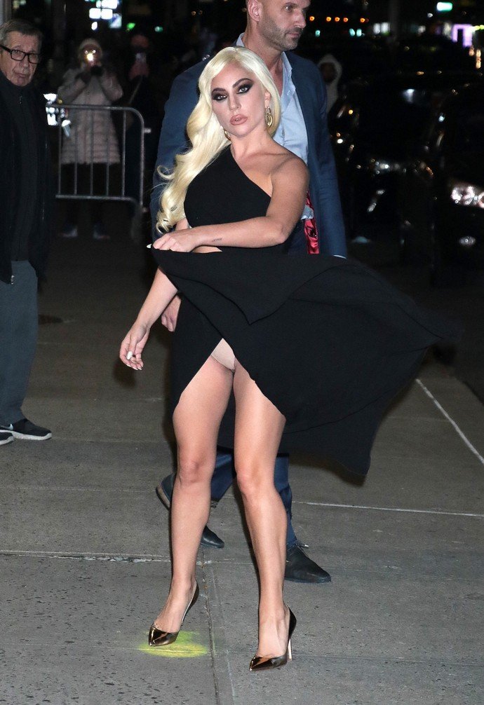 Экстравагантная Леди Гага решила остаться инкогнито  во время посещения своего друга Тони Беннета