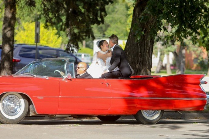 Звезда «Трансформеров» Джош Дюамель отметил свою свадьбу в пивной
