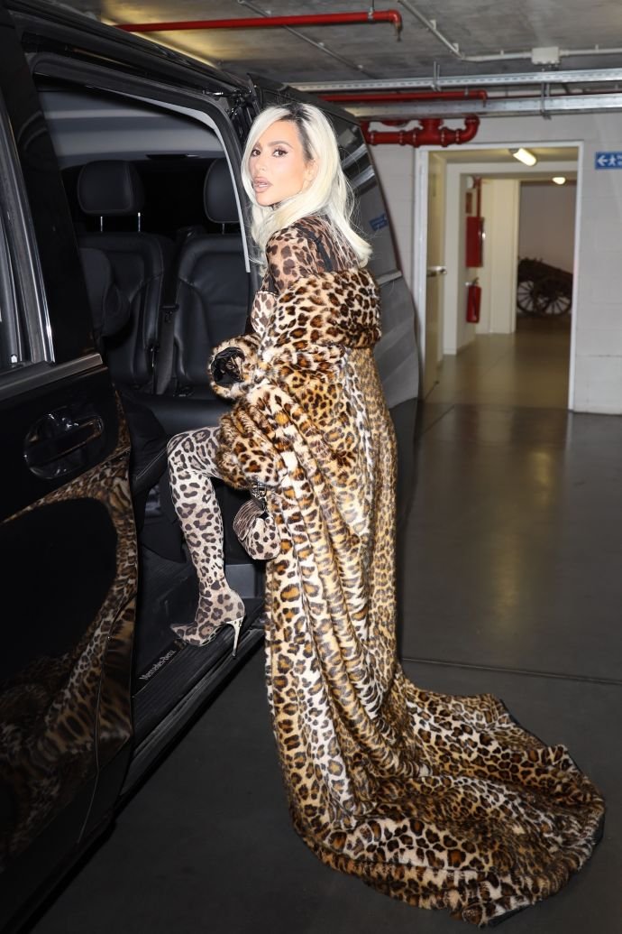 Ким Кардашьян вырядилась в дикий костюм "леопарда"
