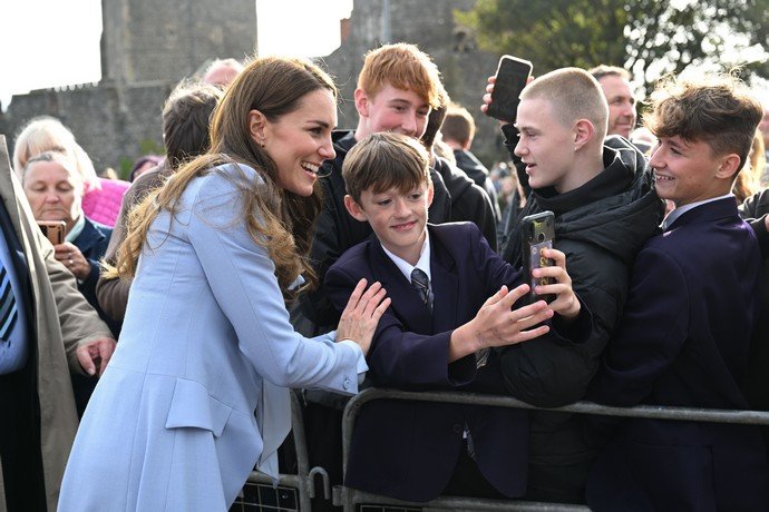Кейт Миддлтон и принц Уильям посетили Белфаст, но не все были рады королевским особам