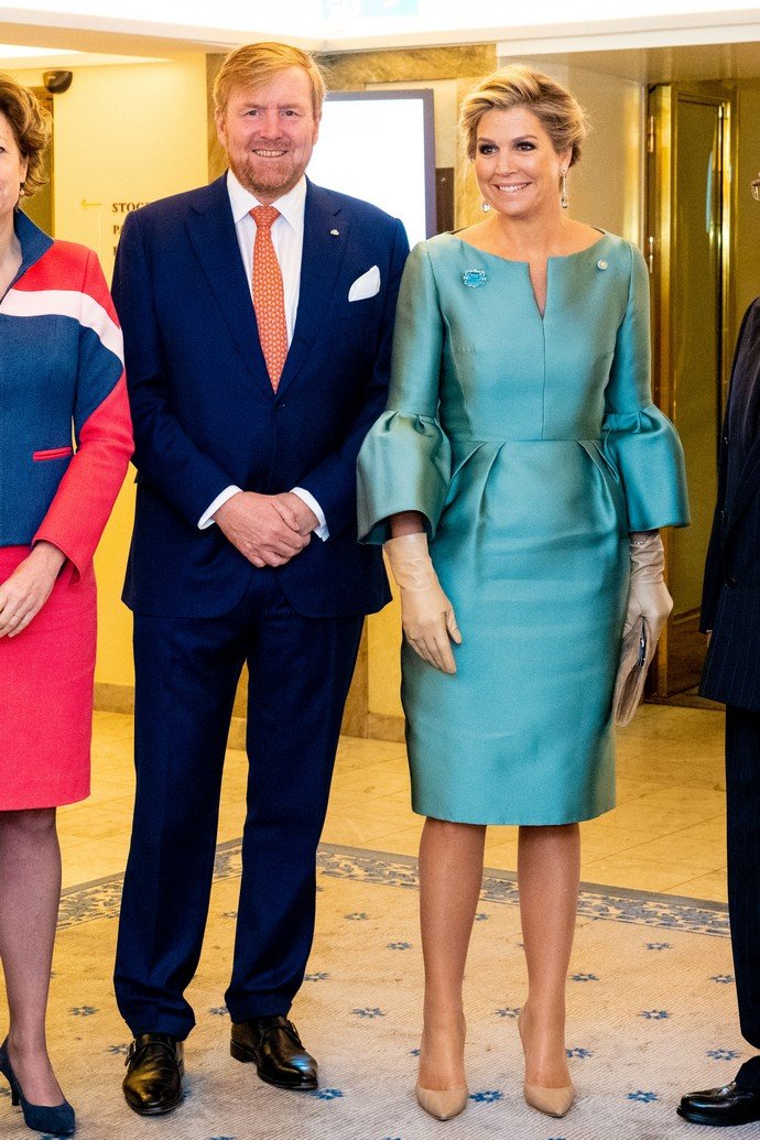 Королева Максима и королева Сильвия устроили в Стокгольме дуэль нарядов