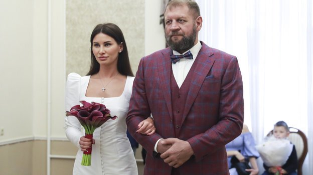 Александр Емельяненко решил снова жениться