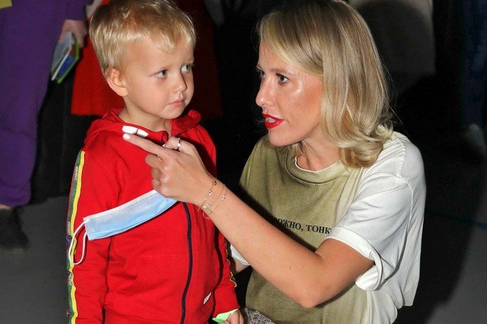 «Сегодня сыграл, завтра не сыграл»: Ксения Собчак не хочет, чтобы её сын пошёл по стопам отца